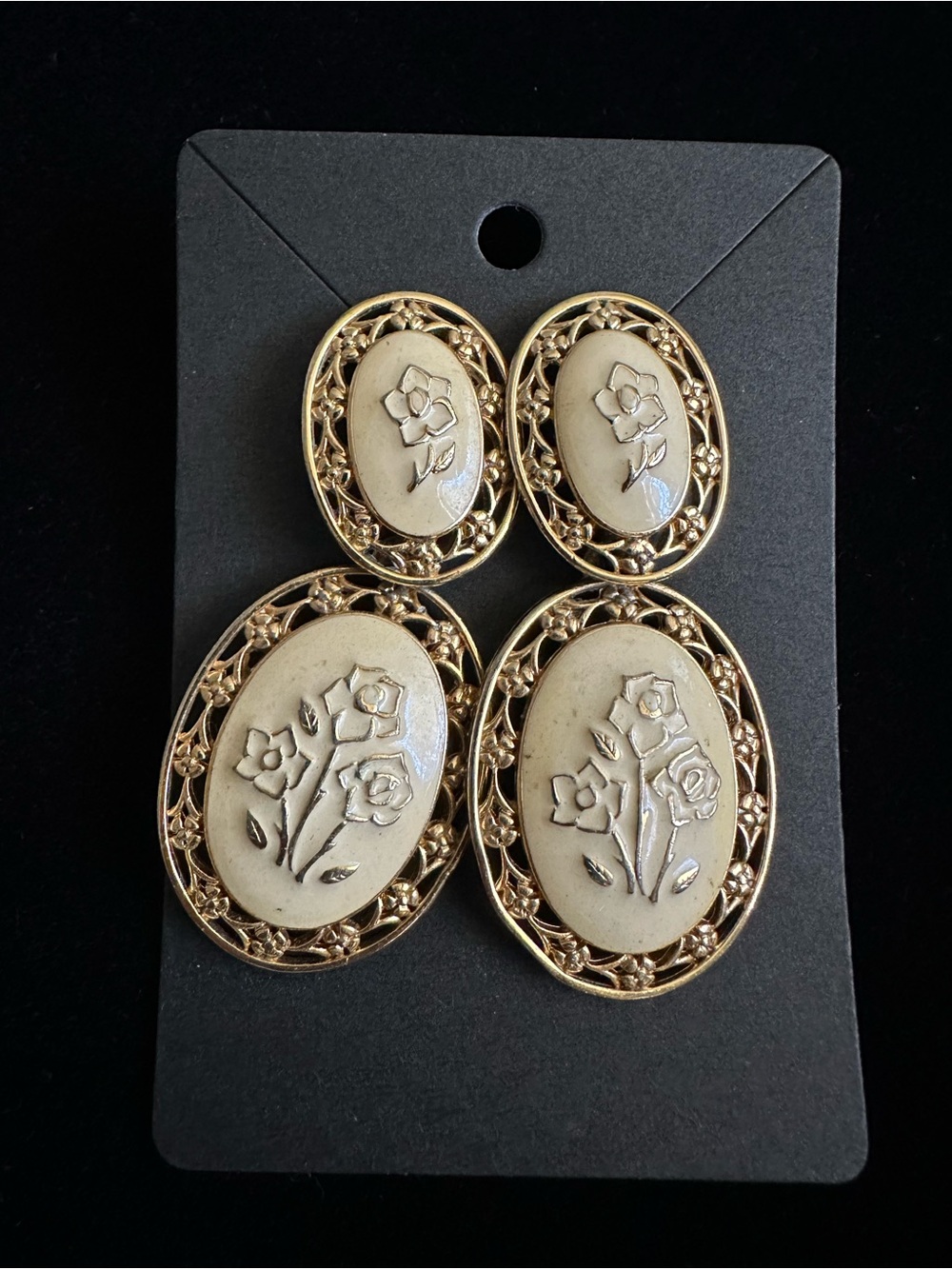 Vintage Gold-Tone Floral Oval Drop Earrings in Cream